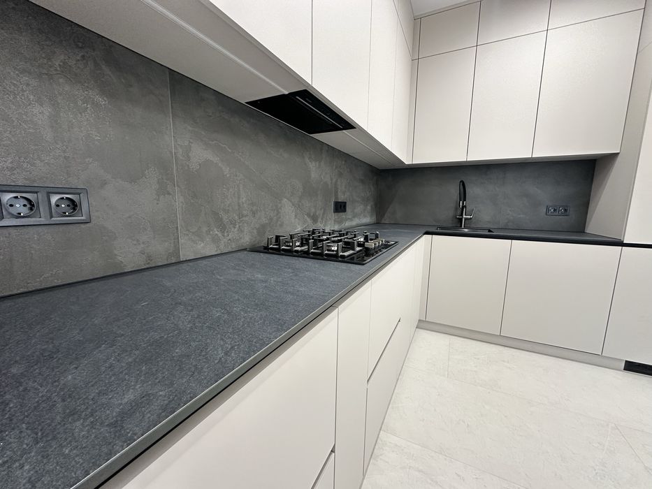 Продам будинок в Крихівцях поруч вулиці Садова.