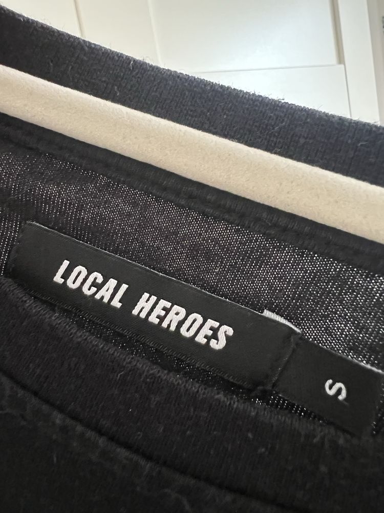koszulka z nadrukiem LOCAL HEROES