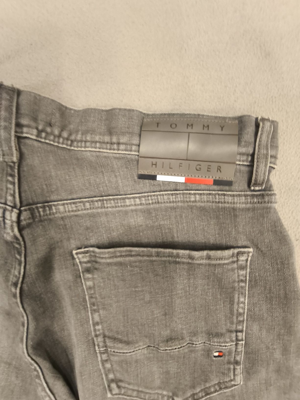 NOWE Spodnie Dżinsy Męskie Jeansy Tommy Hilfiger TH Flex