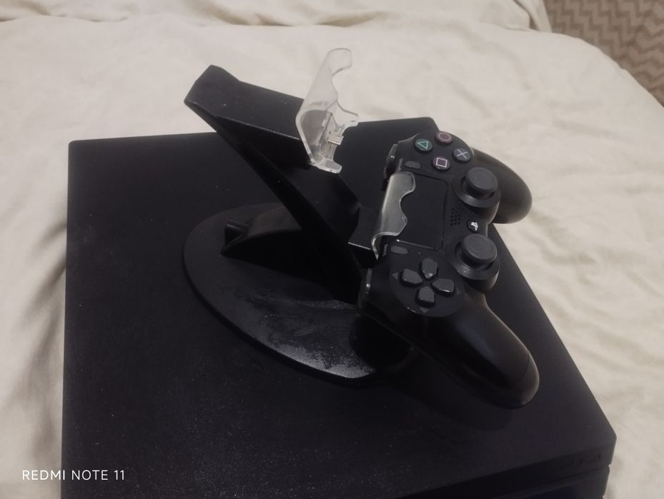 Vendo PlayStation 4 Pro 1T