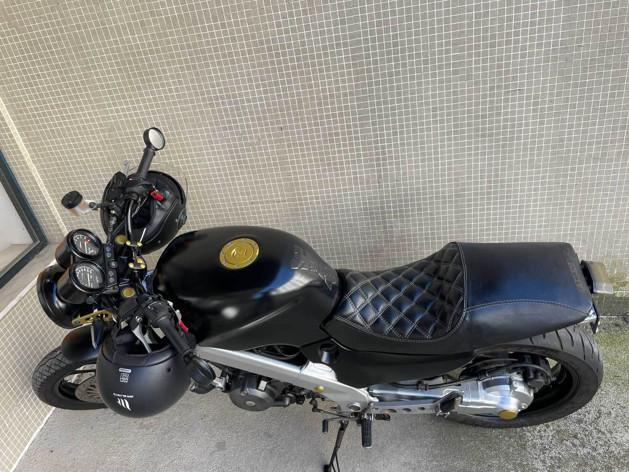 Moto Honda NT650