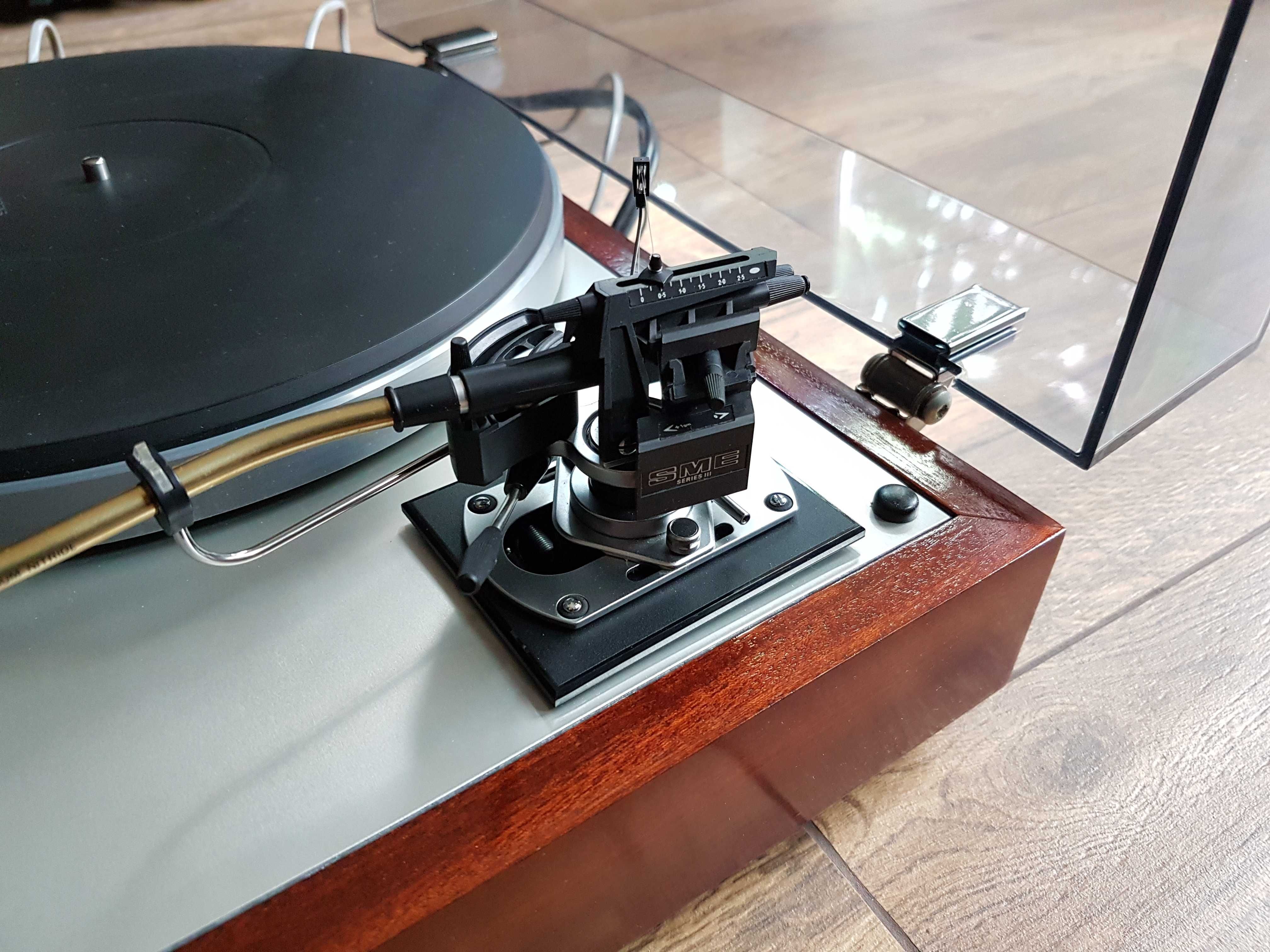 gramofon THORENS TD160 super, ramie SME III Series
