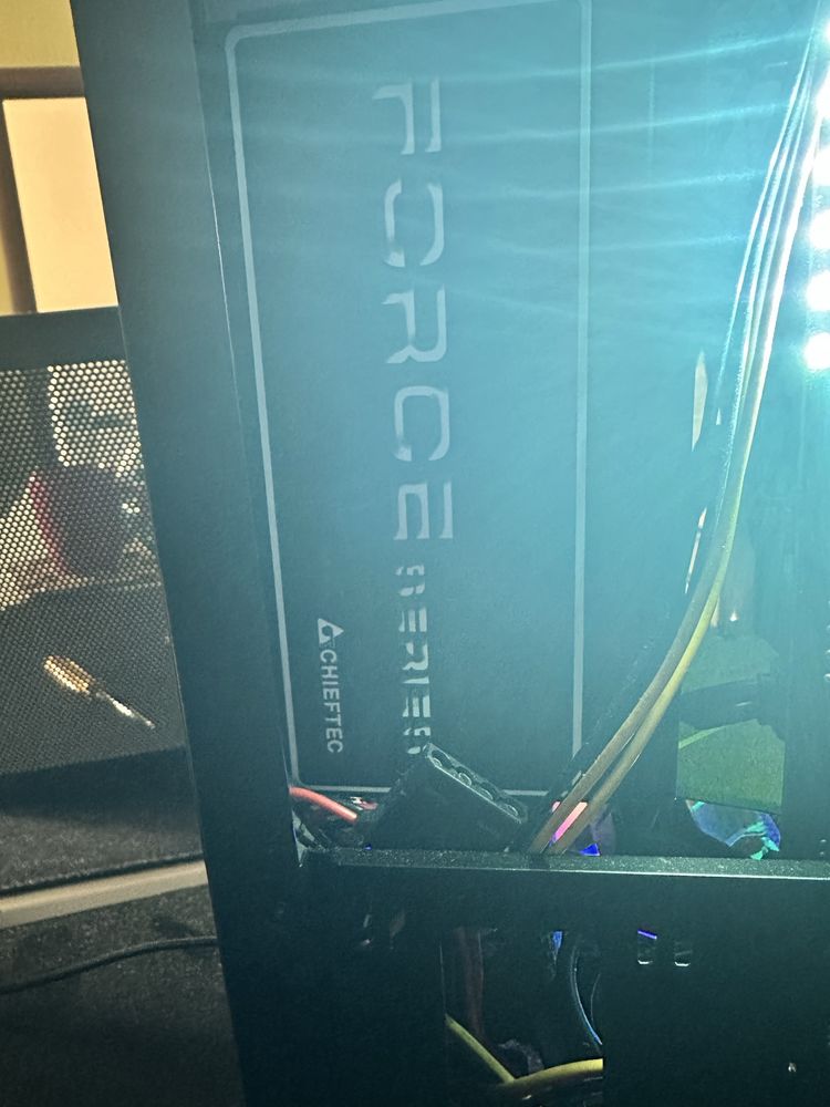 Готова збірка з моніторами Intel i5 1660ti