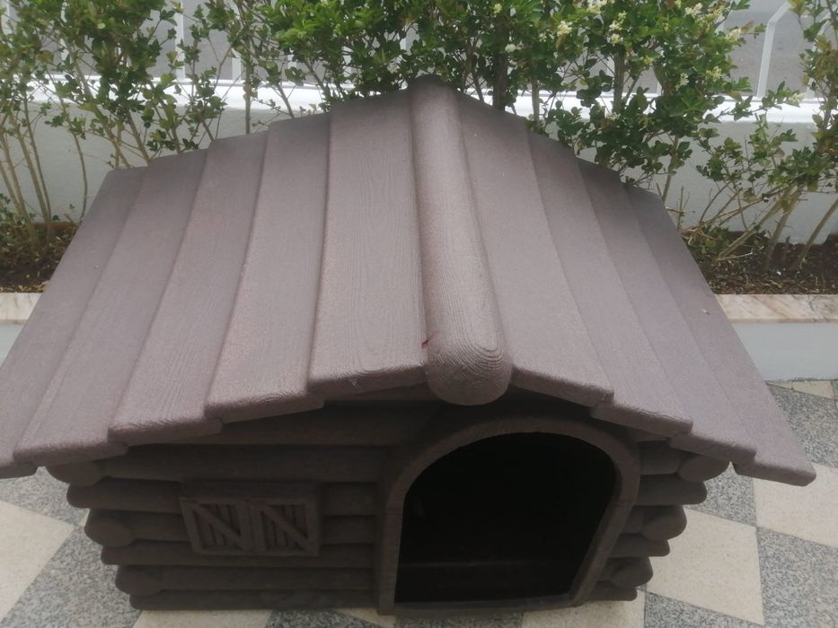 Casota para Cão de Grande Porte – Como Nova!