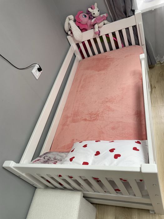 Дитяче ліжко для дитини