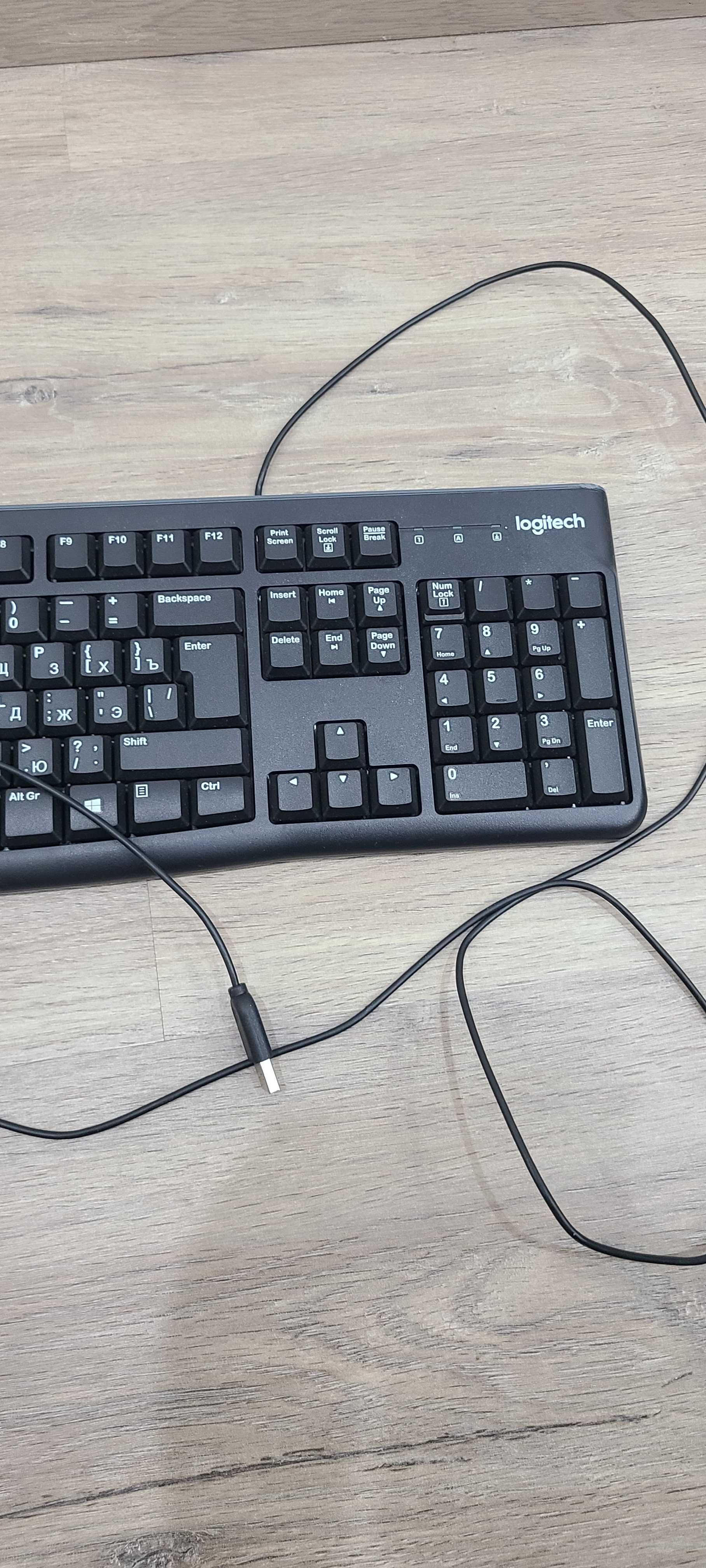 Teclado logitech QwErty