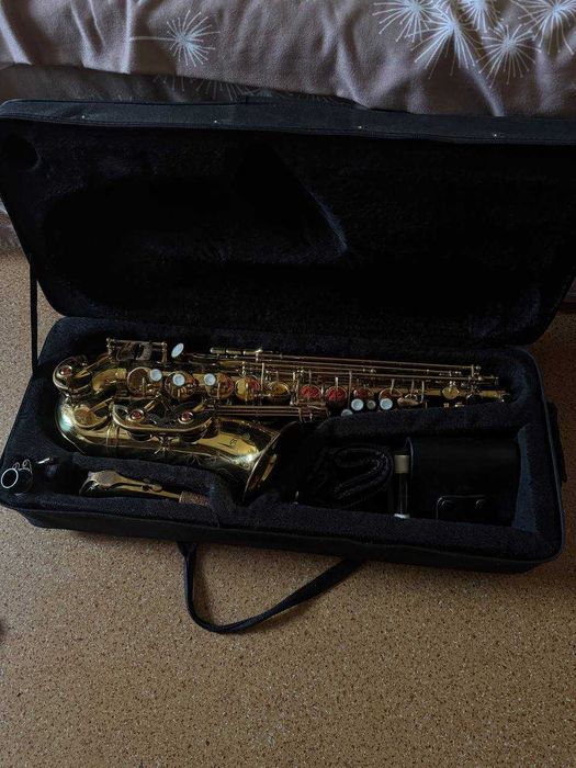 Saxofone Cecilio Altowy