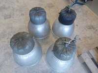 campânulas industriais com lâmpadas