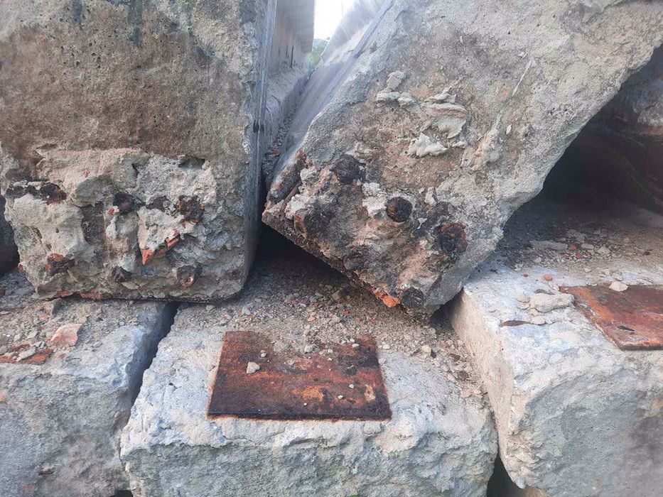 Продам колонны, ригеля 12м