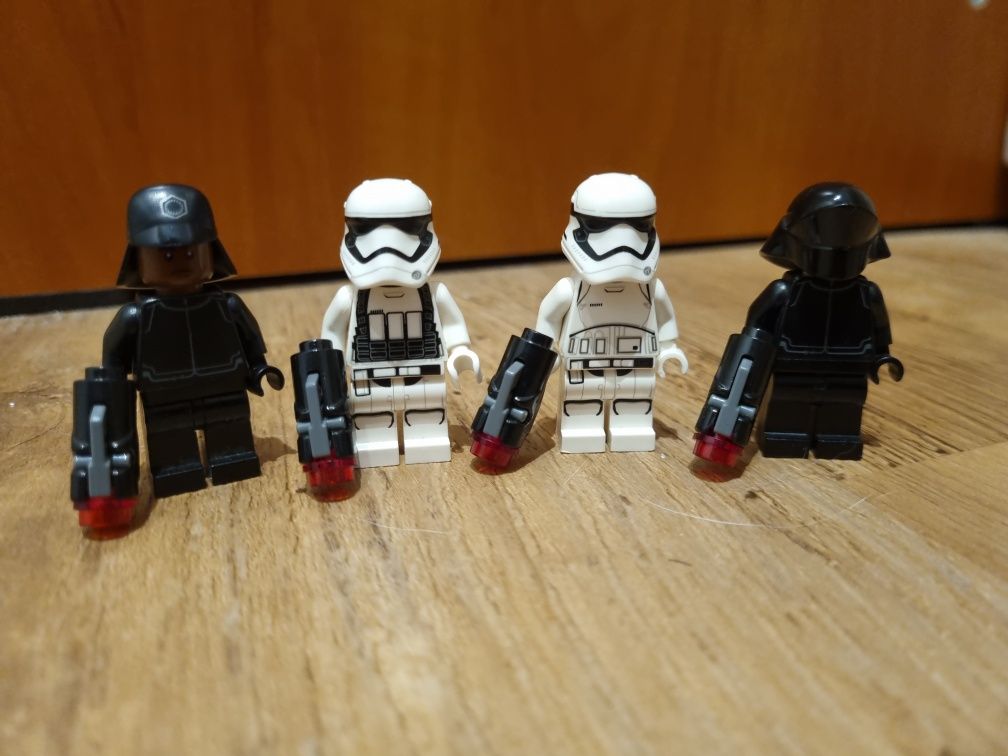 LEGO Star Wars 75132 First Order Battle Pack (100% kompletny)