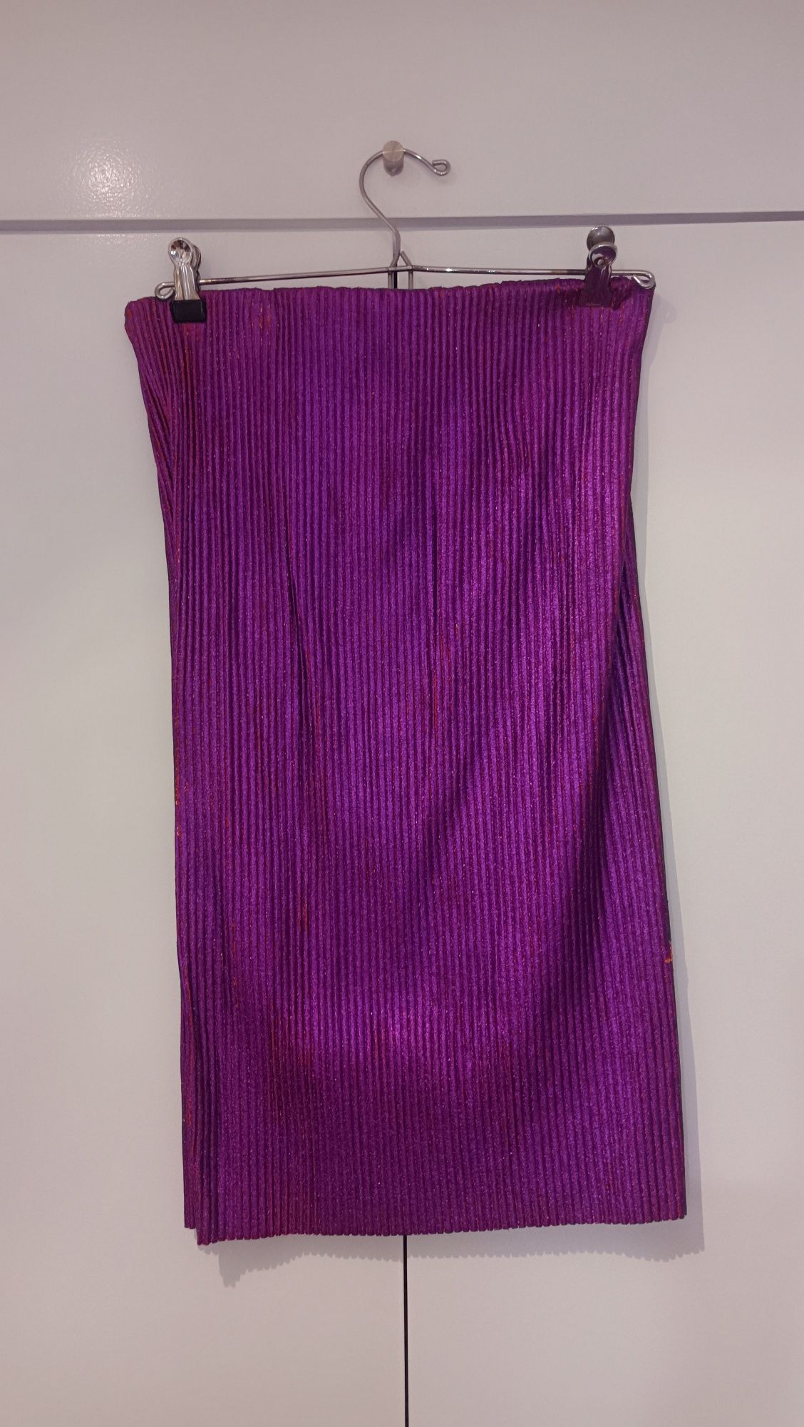 Saia midi brilhante Zara