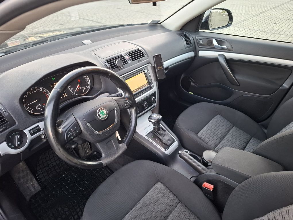Skoda octavia 1.9tdi 105km DSG automat polift navi