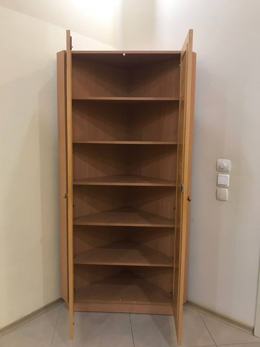 Шафа із дерева кутова