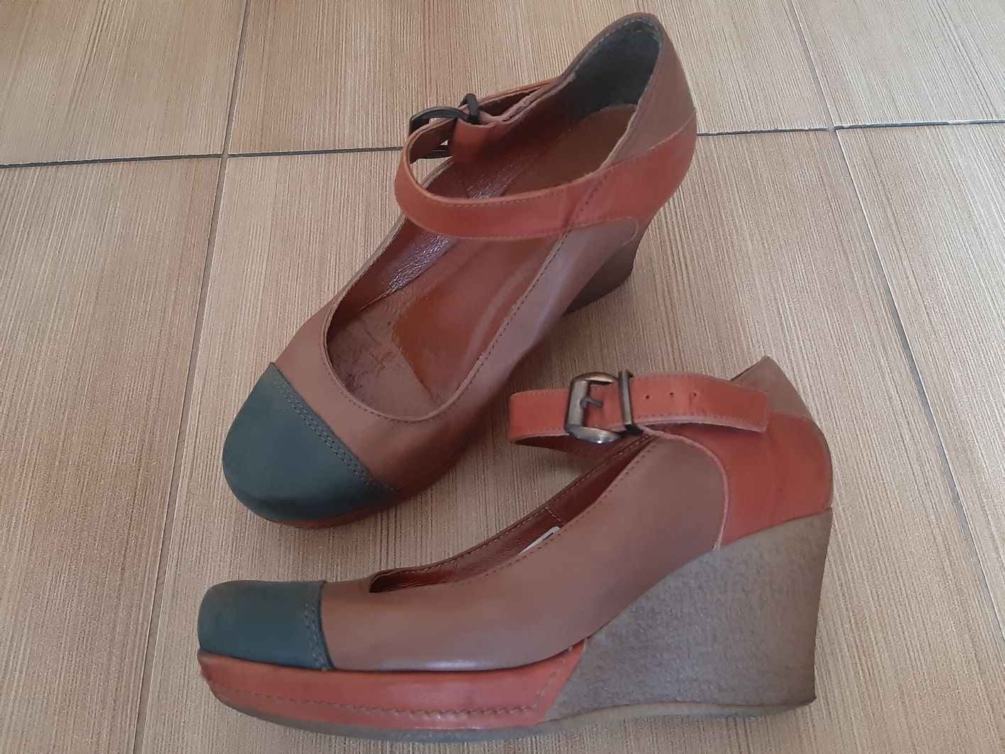 Buty skórzane Kordel roz.36 półbuty koturny