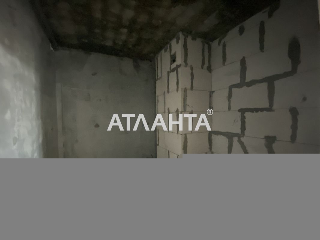 3-комнатная без ремонта, сданный ЖК 4 Сезона Будова, Фонтан Приморский