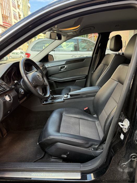 Mercedes-Benz / E250 / Diesel / Avantgarde