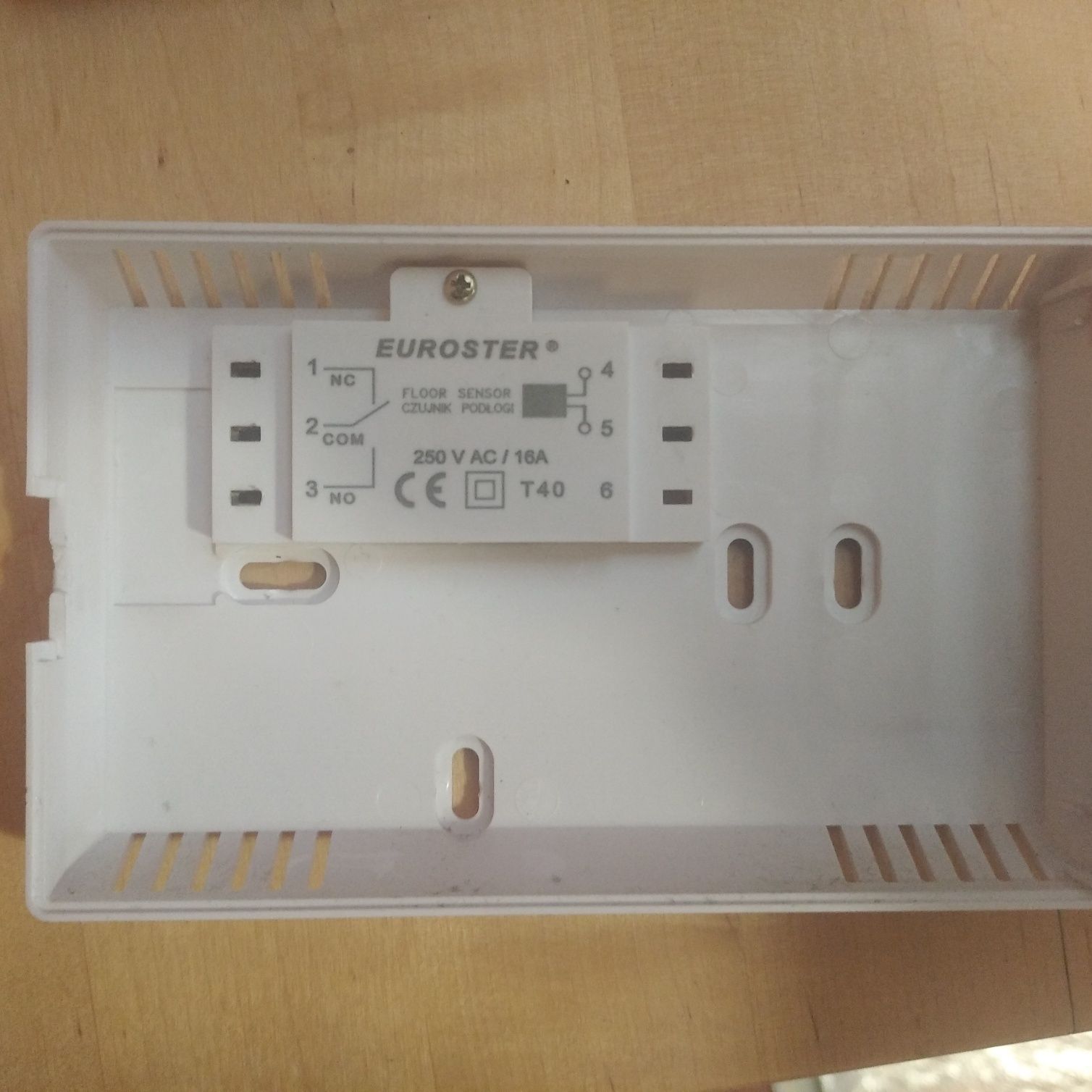 Regulator pokojowy, Sterownik Temperatury, Termostat