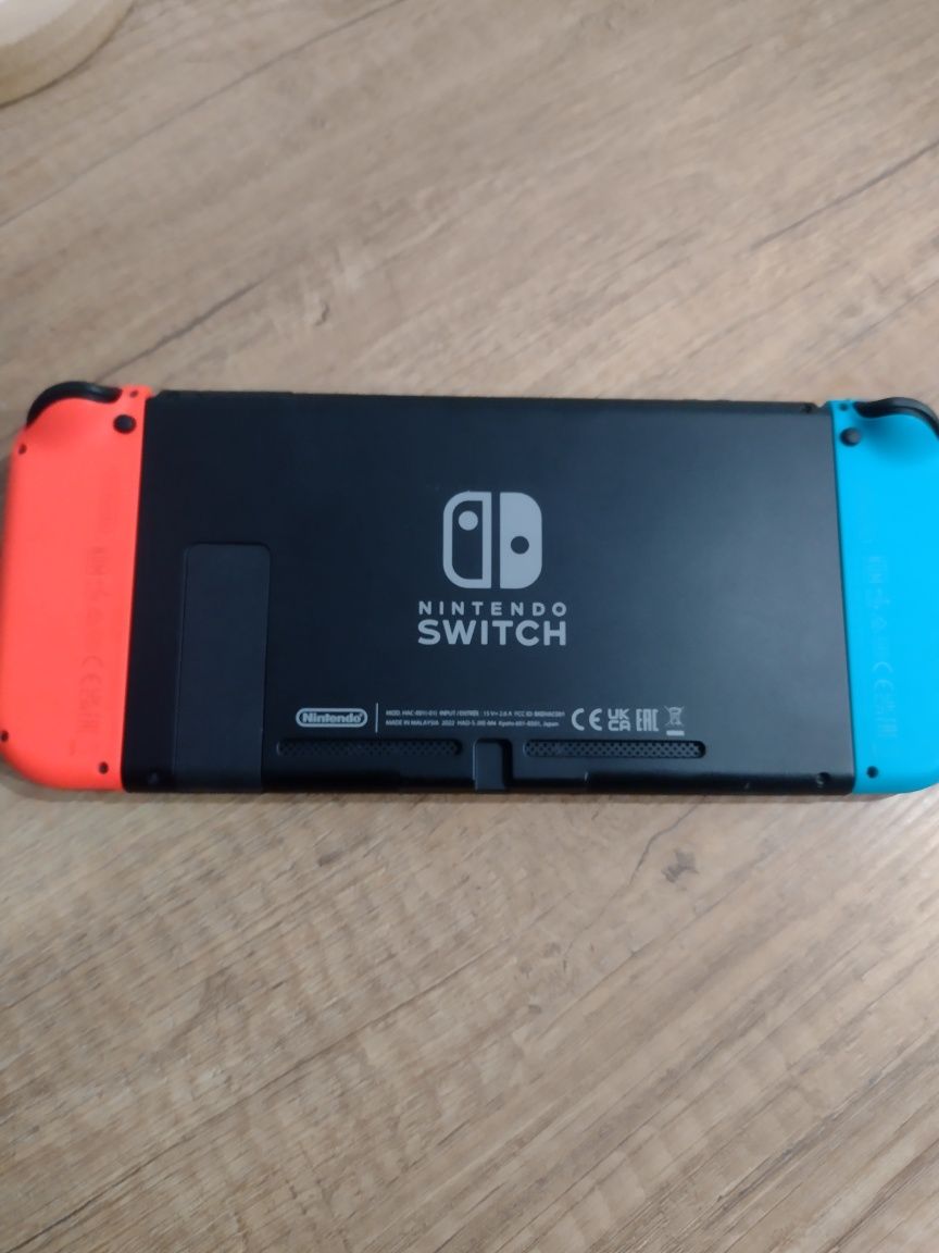 Nintendo Switch plus Gra Mario Odyssey
