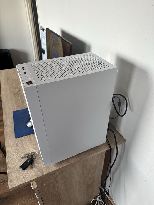 Komputer + monitor do gier i pracy