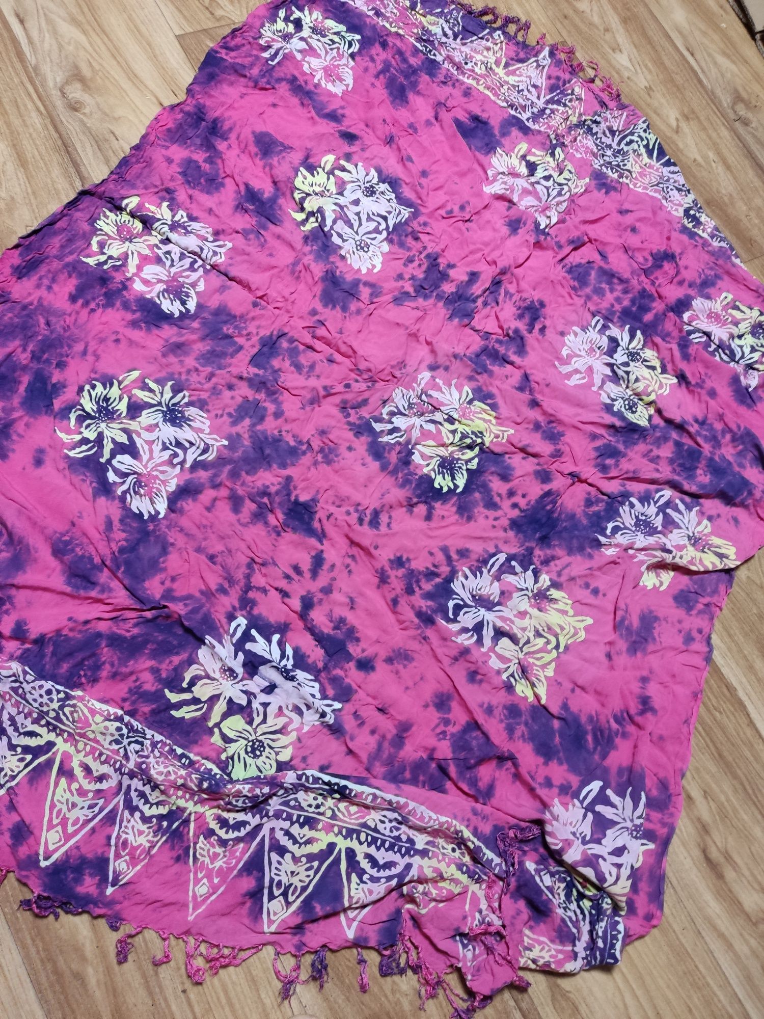 Śliczna apaszka chusta boho etno 160x115