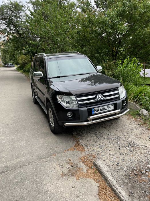 Mitsubishi Pajero Wagon 4. Двигун 3,0л. Бензин. Автомат. 2007 рік.