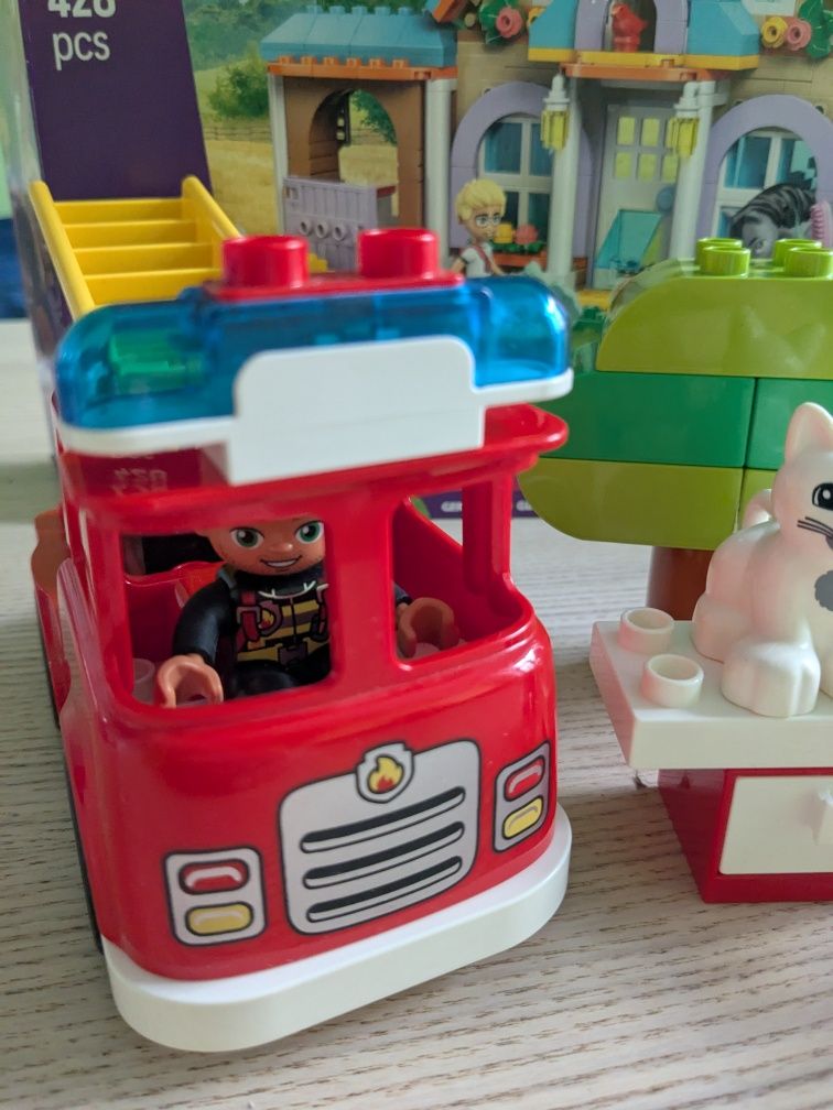 LEGO DUPLO Wóz strażacki
