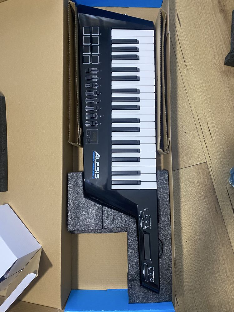 Keytar keyboard Alesis Vortex Wireless 2