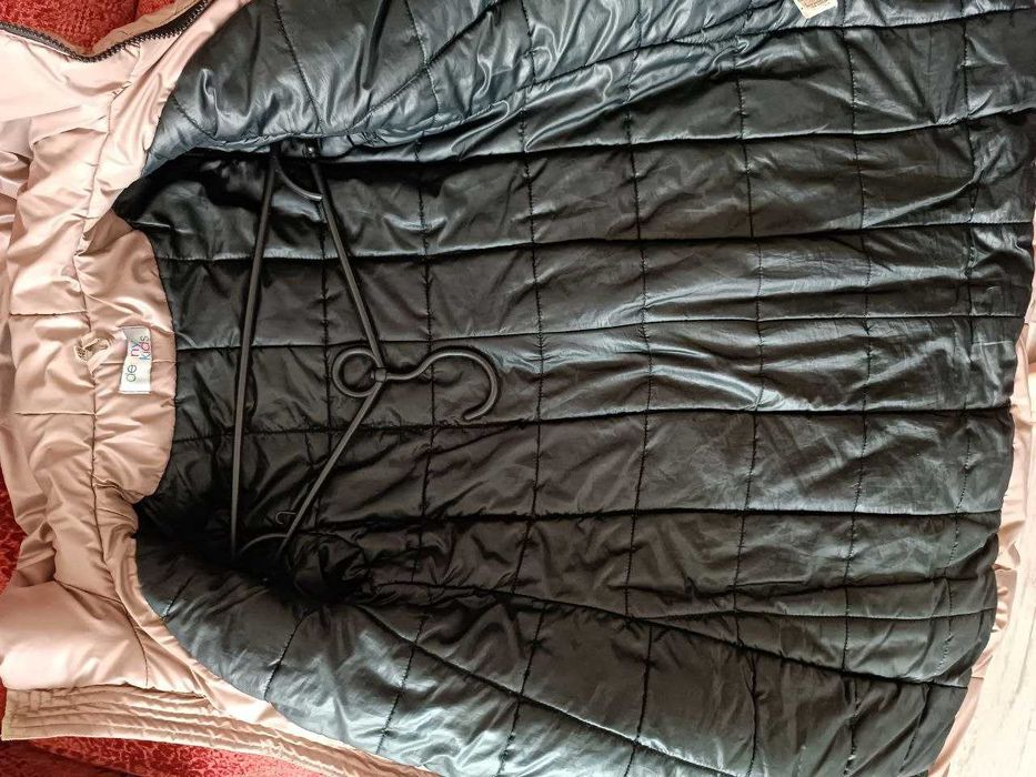 Пальто на дівчинку 140 см