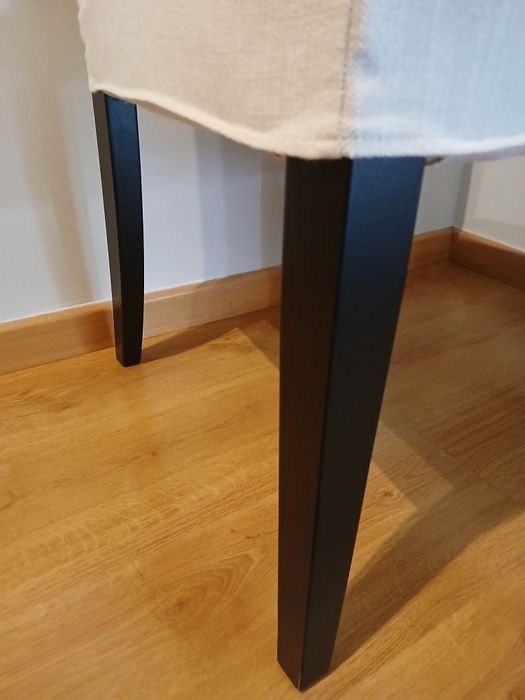 Conjunto de seis cadeiras de sala de jantar