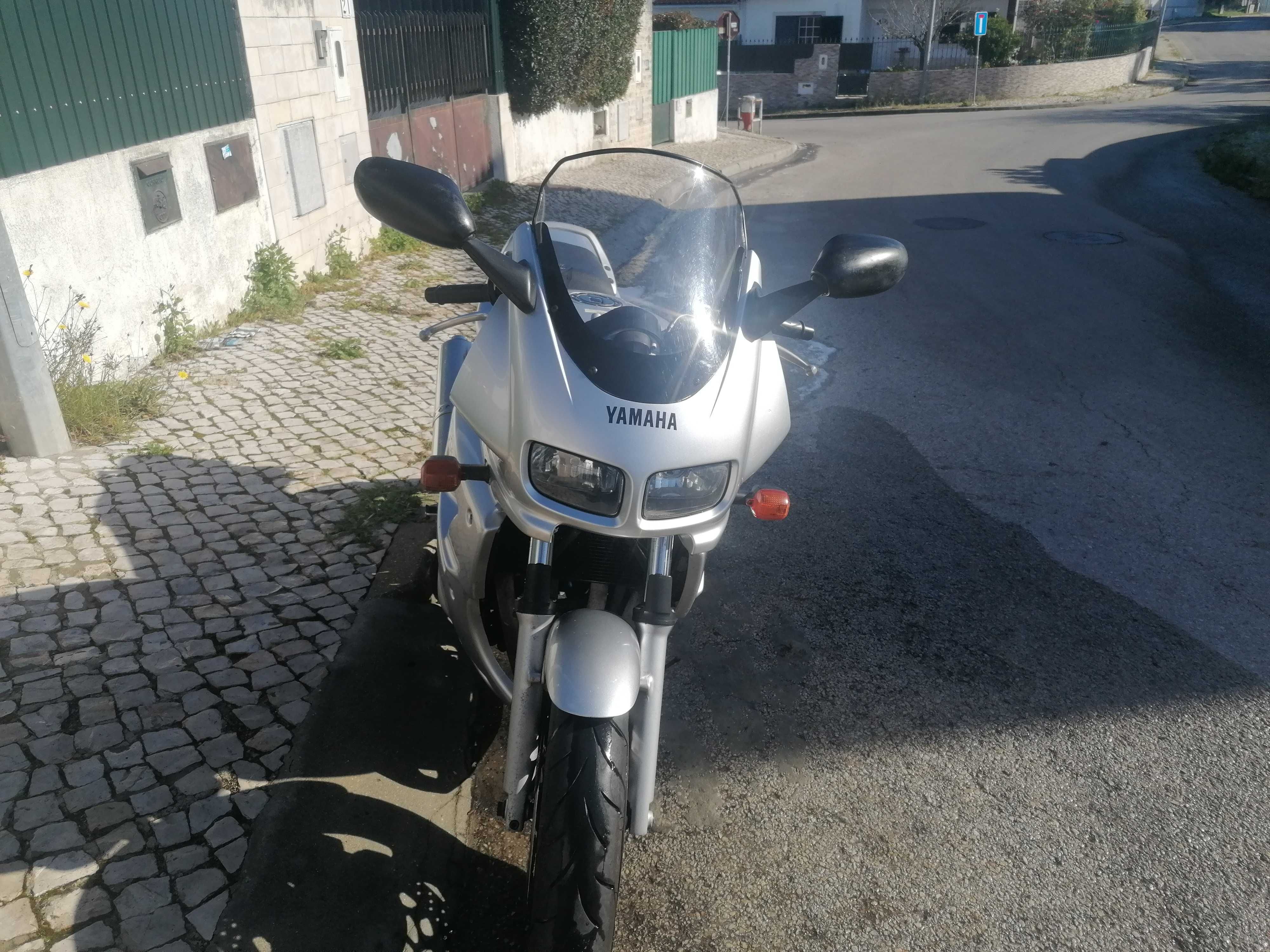 Vendo yamaha fazer 600