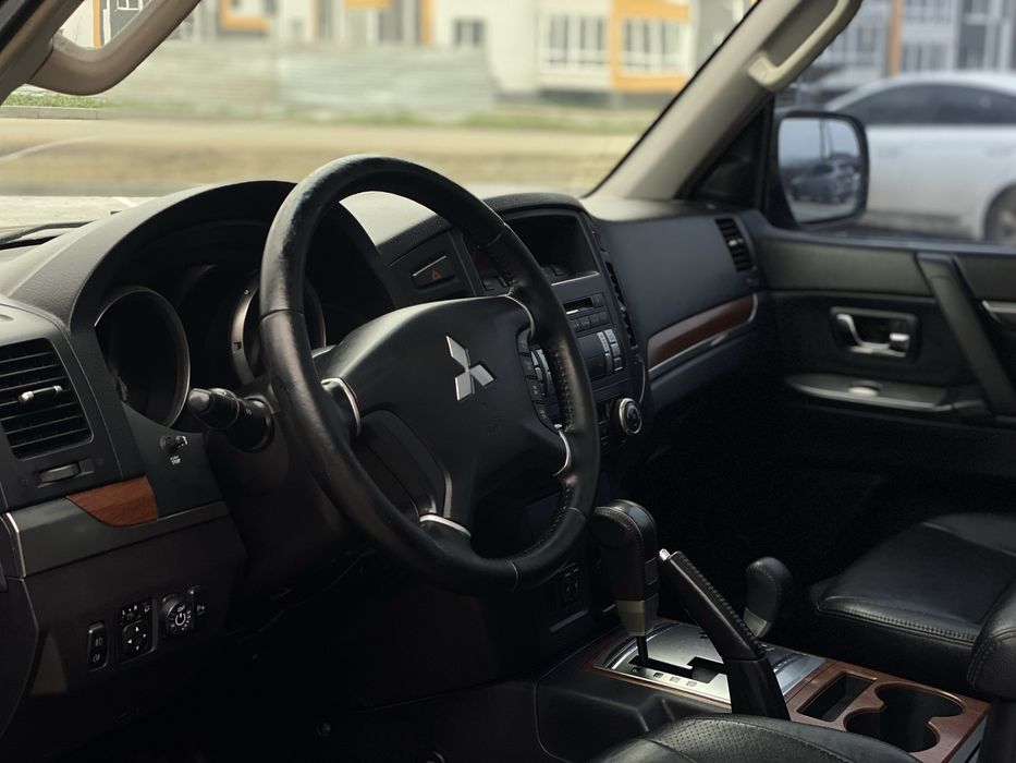 Продам Pajero Wagon 4