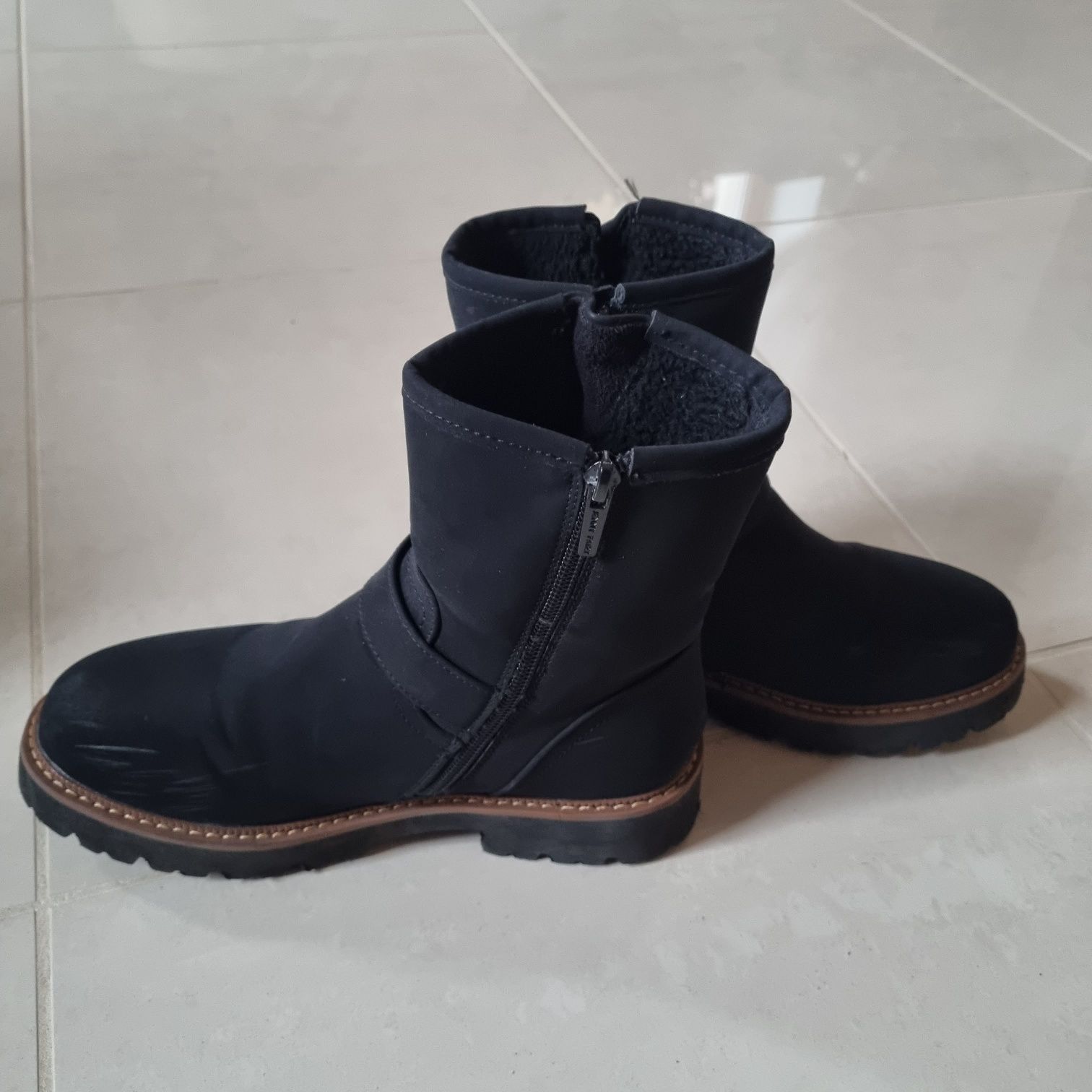 Buty/botki dziewczęce rozm. 38