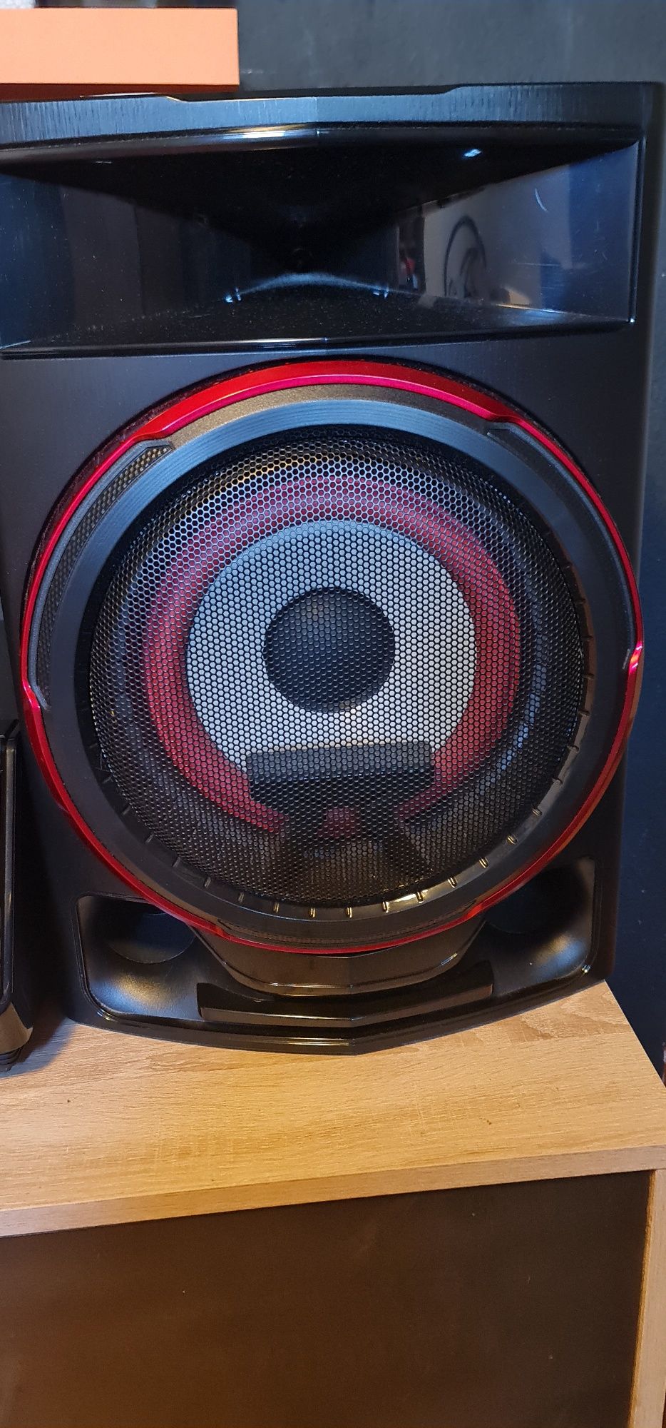 LG XBOOM CJ88 2900 wts RMS