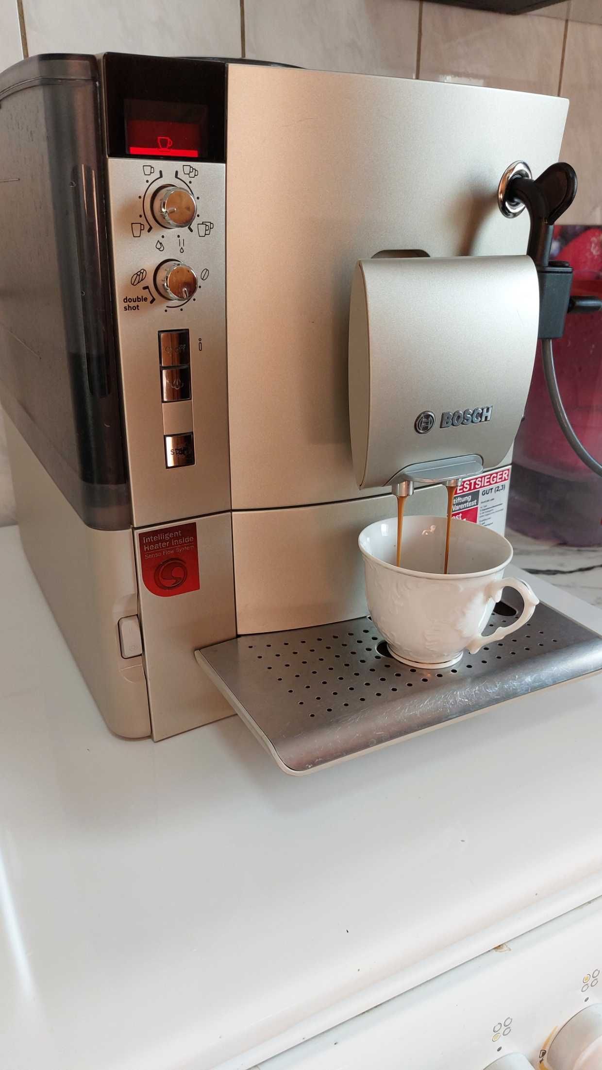 Bosch Ekspres do kawy ciśnieniowy automatyczny bosch vero cafe latte