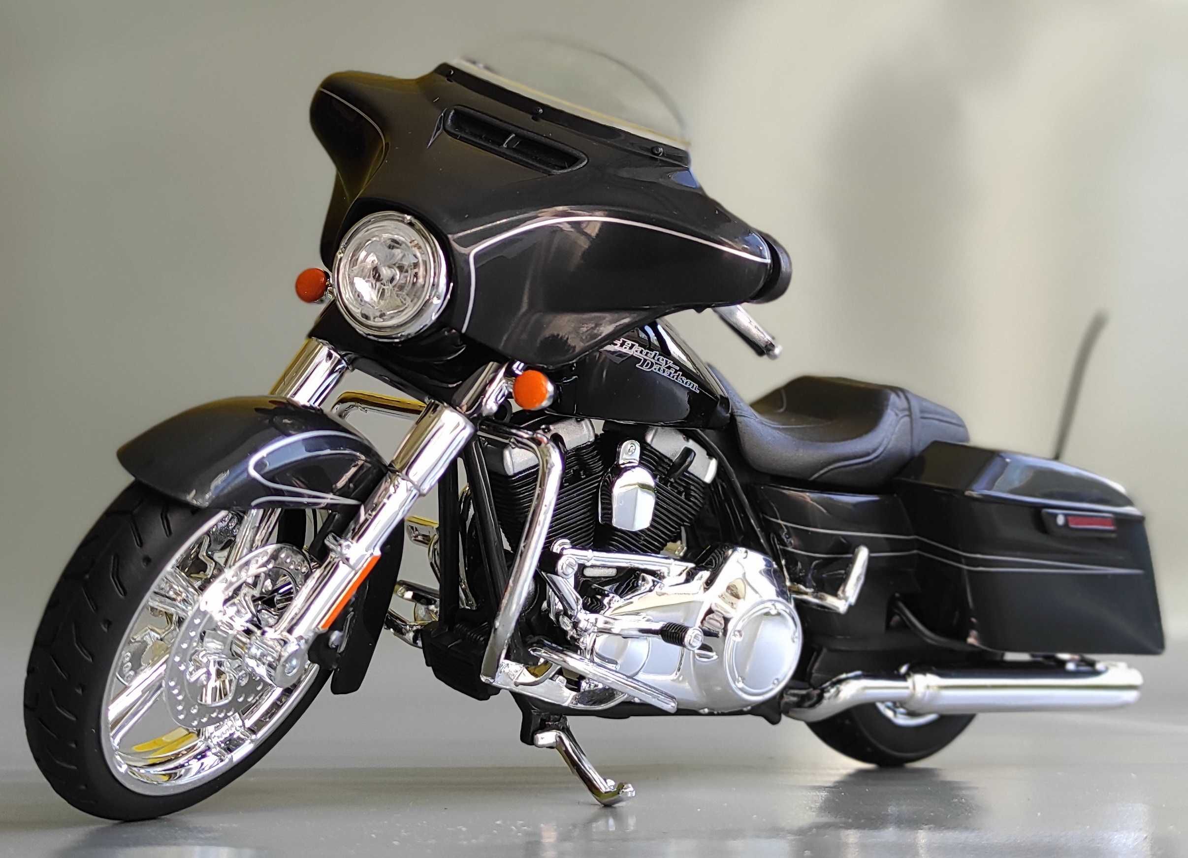 Модели "Harley-Davidson" масштаб 1/12 (Maisto)