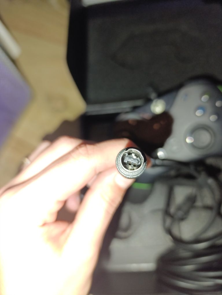 Kontroler do gier Razer Wolverine V2 z kablem