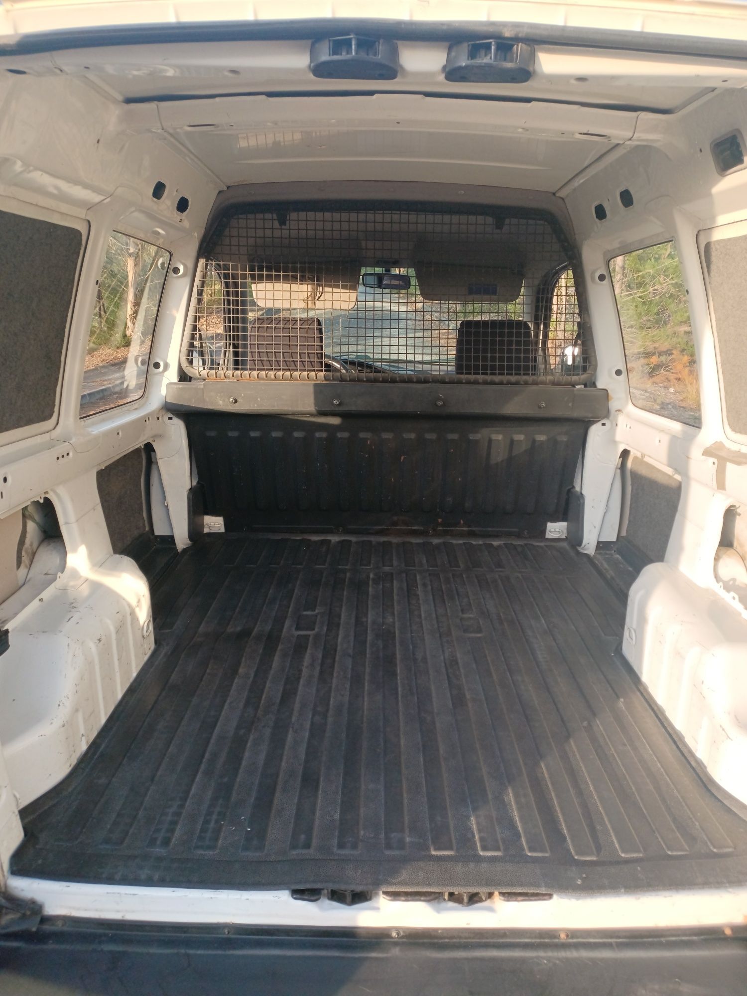 Citroen Berlingo 1.9d 2.500€ Negociável