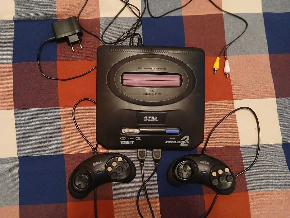 Sega Mega Drive consola japonesa + 2 comandos