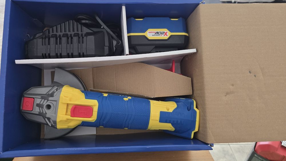 Rebarbadora Angular 20 V Limited

Edition