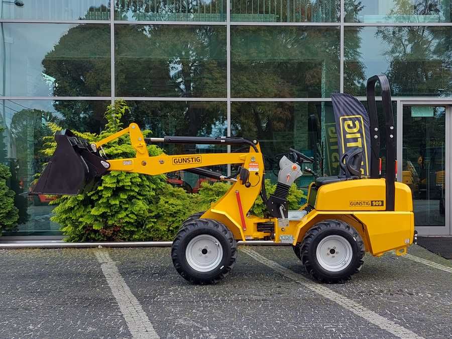 Miniładowarka kołowa rolnicza Gunstig 909 silnik Yanmar 900kg 4WD