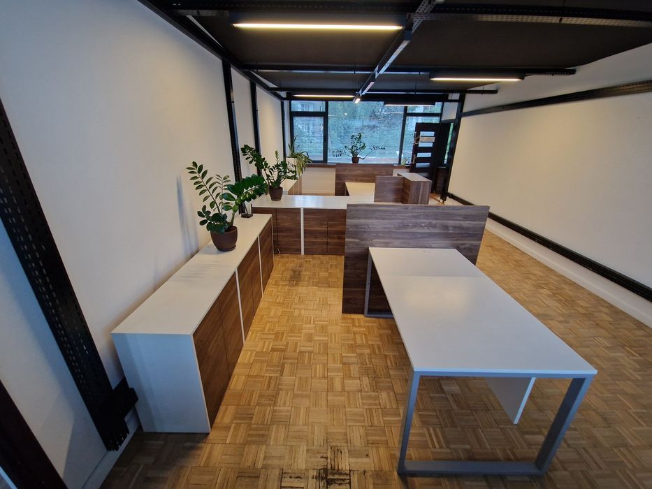 Zestaw mebli biurowych serwis salon lada gablota szafki