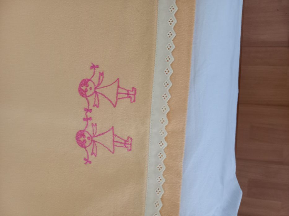 Lençol de flanela para cama bebé com fronha igual