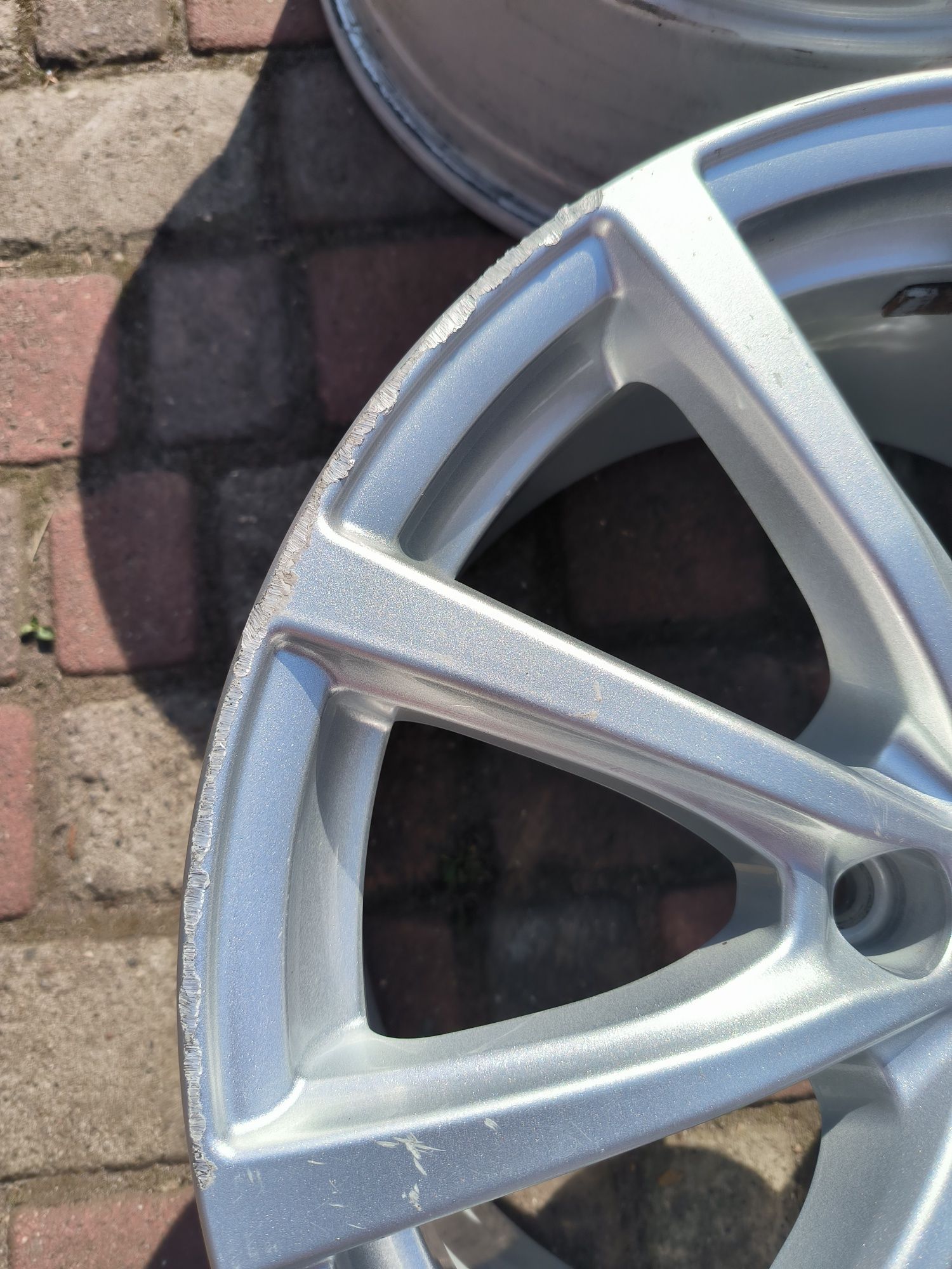 Felgi aluminiowe 18 TESLA 3 - 5x114.3