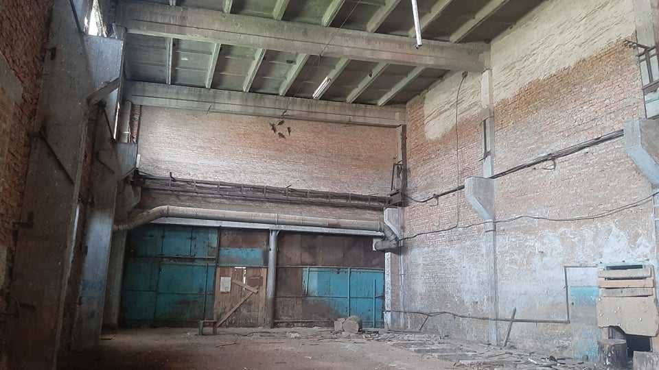 Промислове приміщення ПРИЛУКИ!