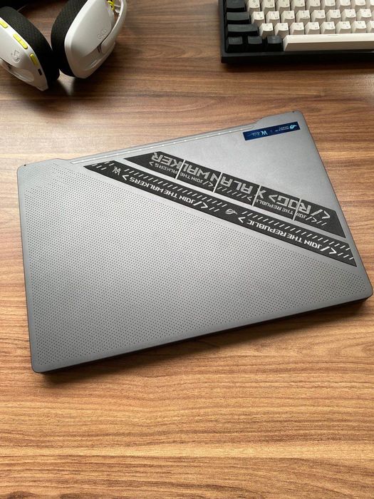 ASUS ROG Zephyrus G14 Alan Walker Ryzen 9 5900HS RTX 3050Ti RTX STRIX