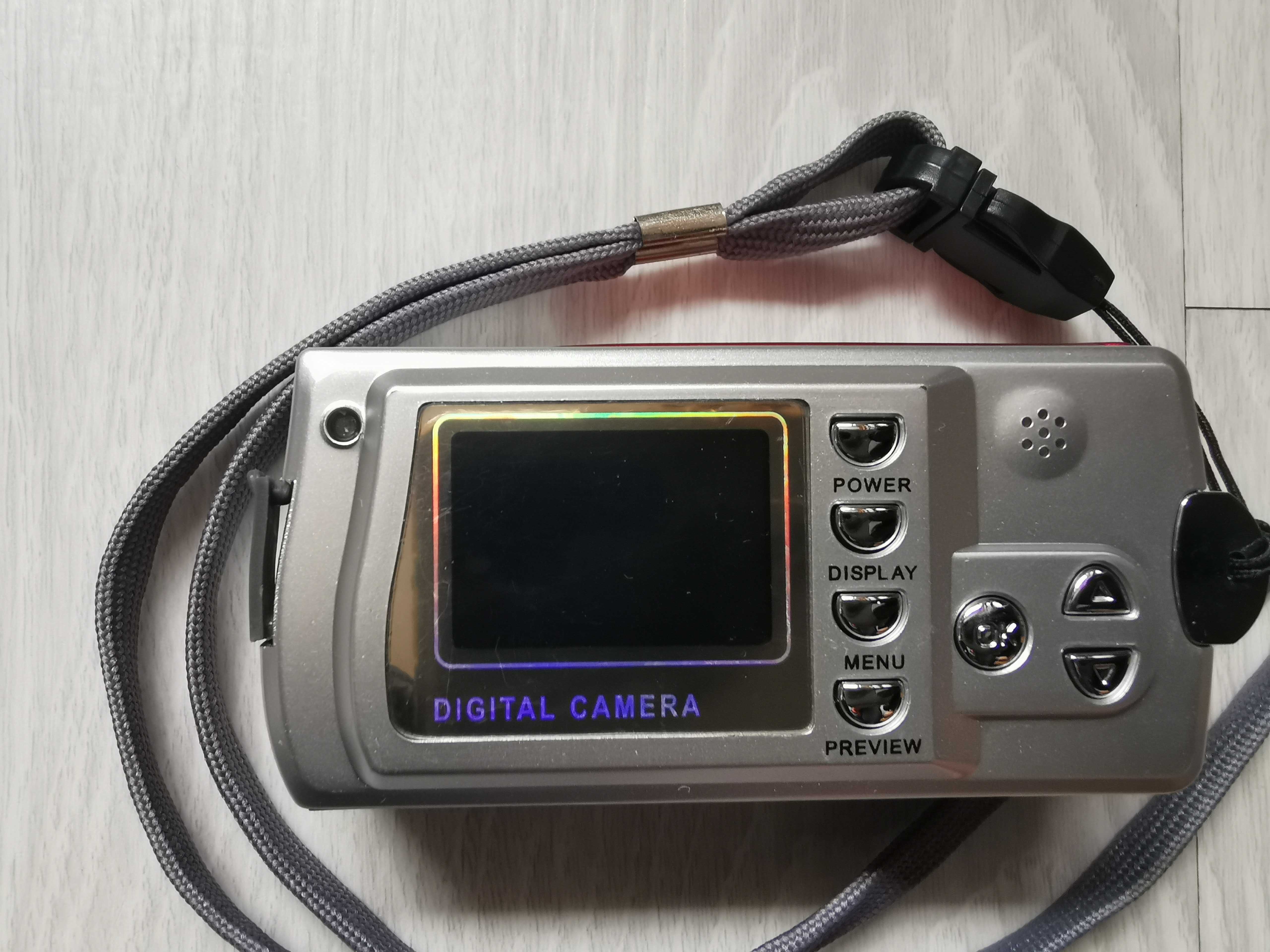 Máquina Fotográfica Digital 3.0 Mega pixels