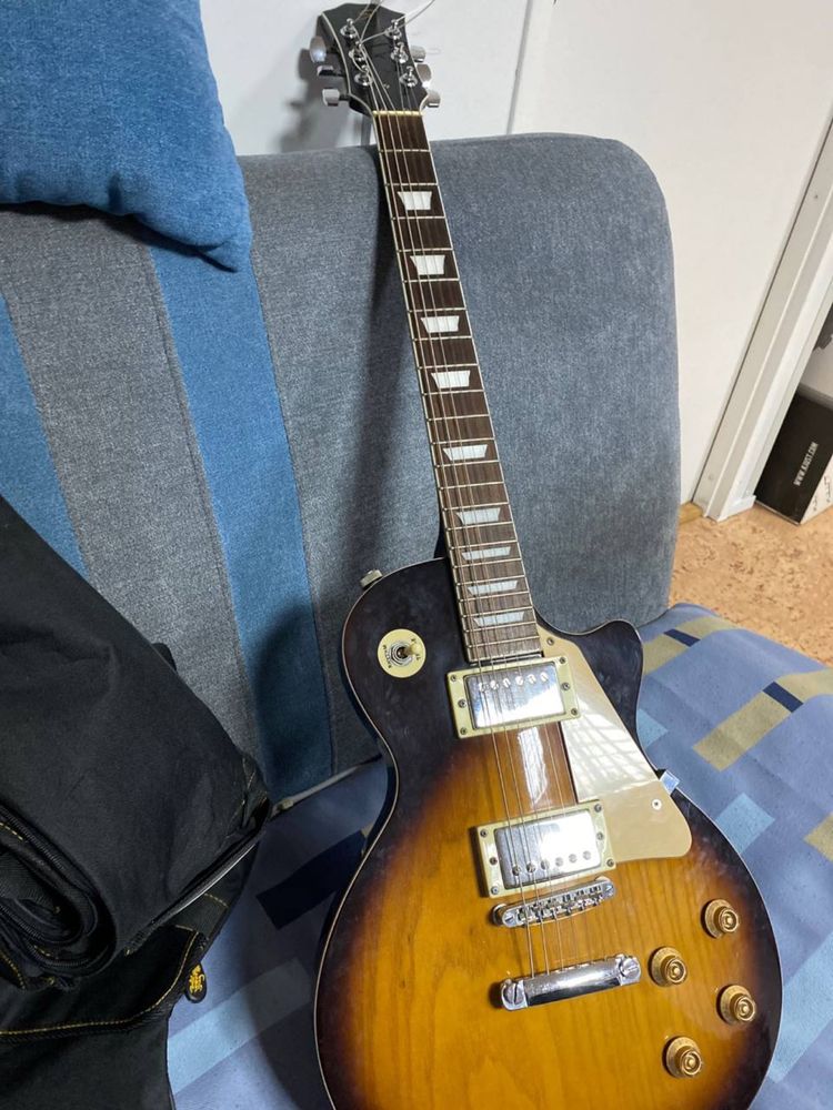 Gitara elektryczna + wzmacniacz Fender – zestaw gotowy do gry!