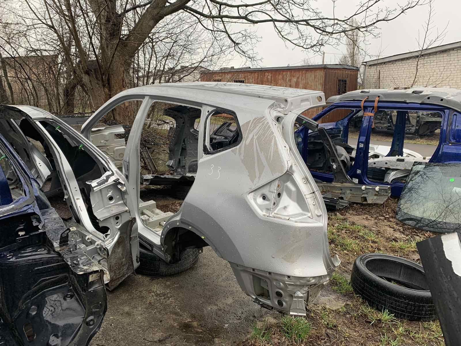 Четверть передняя , задняя , Ниссан Рог Nissan Rogue T 32