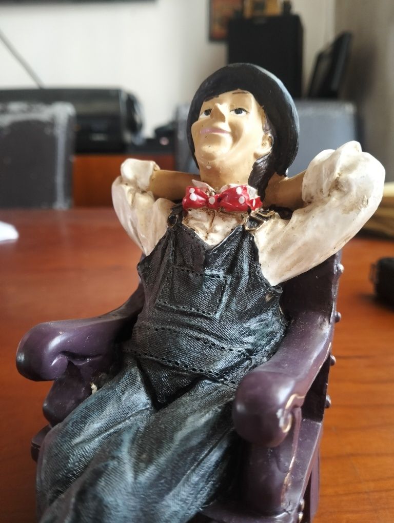 Figura em resina Stan Laurel