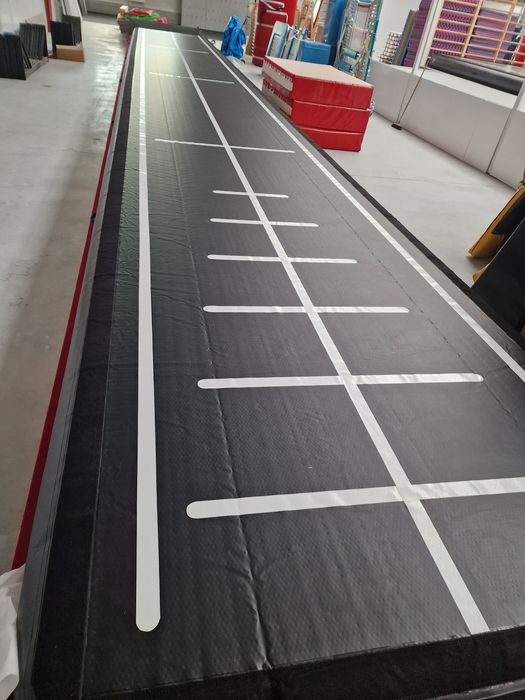 Airtrack Air track ścieżka gimnastyczna 16x2x0,3m nowy, rzepy